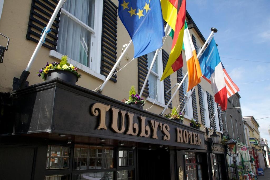 Tully'S Hotel Castlerea 外观 照片