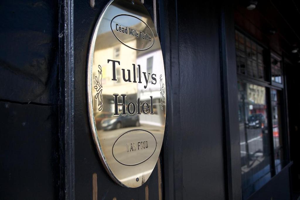 Tully'S Hotel Castlerea 外观 照片