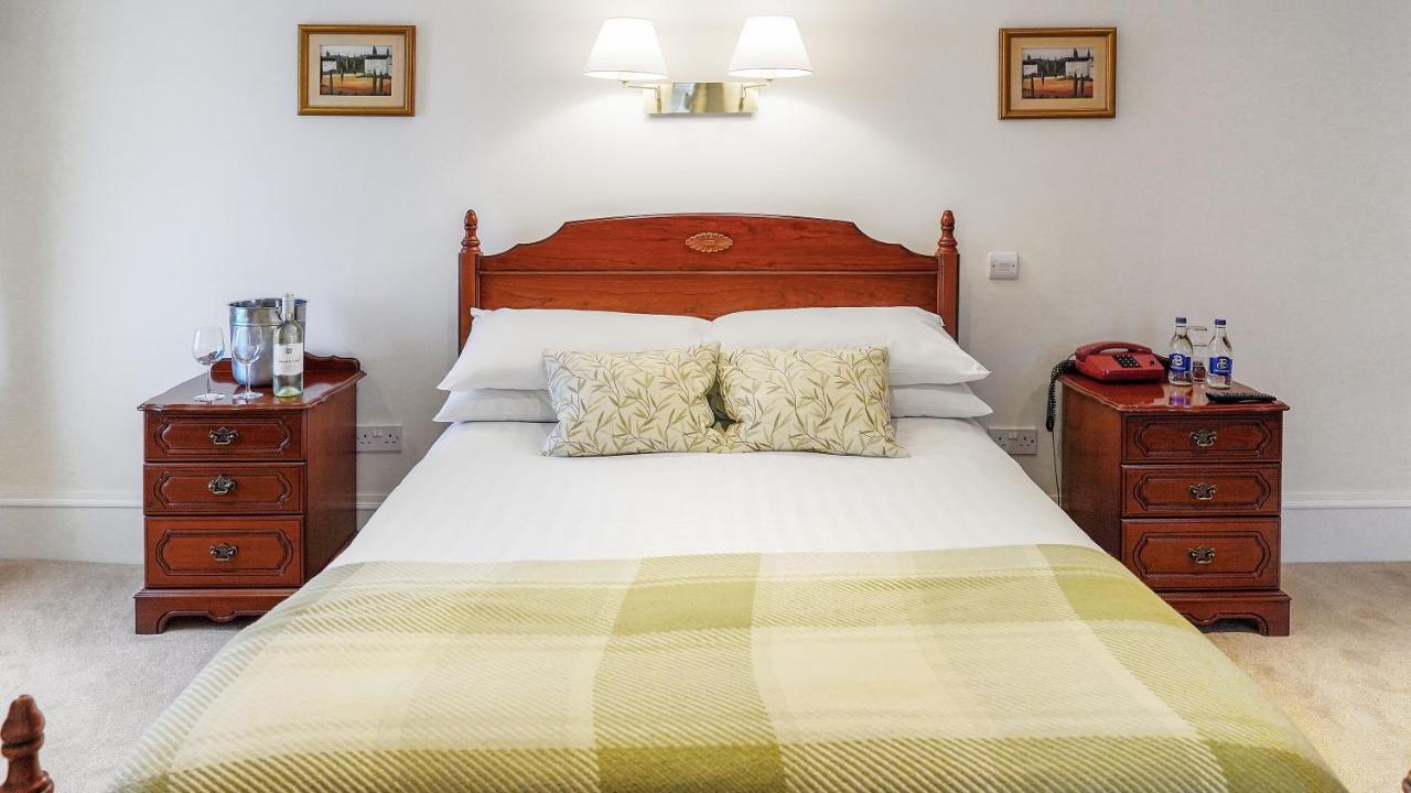 Tully'S Hotel Castlerea 外观 照片