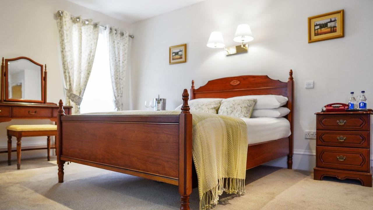 Tully'S Hotel Castlerea 外观 照片